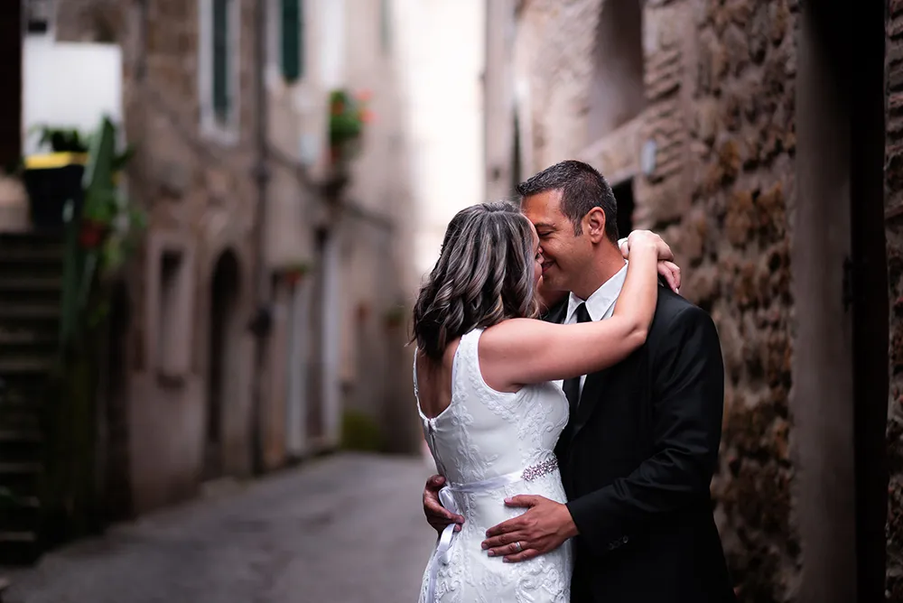 Matrimonio Cristina & Tomer abbraccio